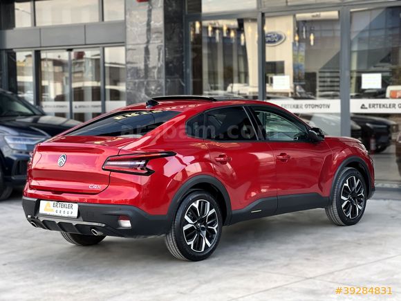 2025 MODEL CİTROEN C4X MAX CAM TAVAN HATASIZ BOYASIZ TRAMERSİZ