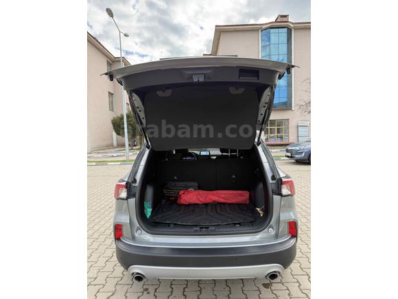 Sahibinden Ford Kuga 1.5 EcoBlue Titanium 2022 Model 