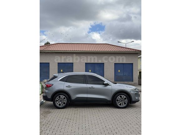 Sahibinden Ford Kuga 1.5 EcoBlue Titanium 2022 Model 