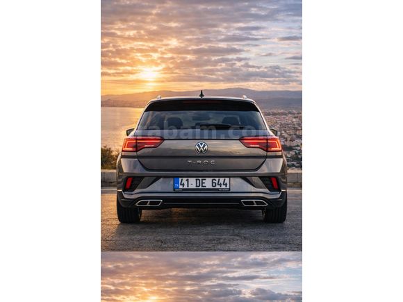 Sahibinden Volkswagen T-Roc 1.5 TSI R-Line 2025 Model  6.100 km Gri (Gümüş)