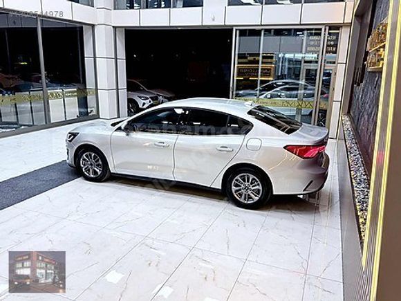 2025 MODEL_1.5 EcoBLUE 115HP_FOCUS_TİTANİUM STİL_6.001 KM_BOYASZ