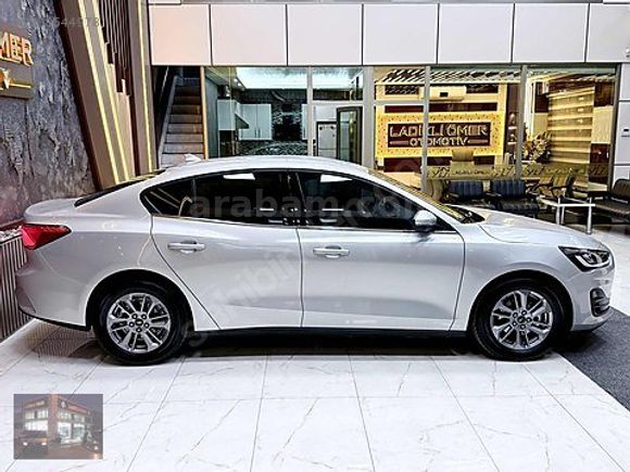 2025 MODEL_1.5 EcoBLUE 115HP_FOCUS_TİTANİUM STİL_6.001 KM_BOYASZ