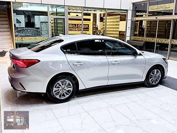 2025 MODEL_1.5 EcoBLUE 115HP_FOCUS_TİTANİUM STİL_6.001 KM_BOYASZ