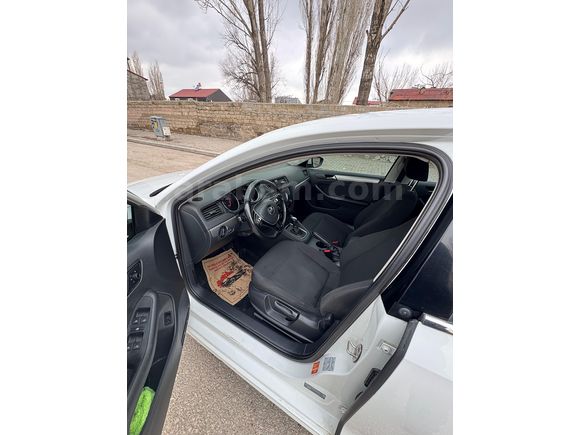 Sahibinden Volkswagen Jetta 1.4 TSi BlueMotion Trendline 2016 Model 