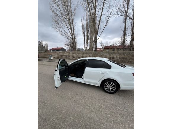 Sahibinden Volkswagen Jetta 1.4 TSi BlueMotion Trendline 2016 Model 
