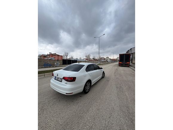 Sahibinden Volkswagen Jetta 1.4 TSi BlueMotion Trendline 2016 Model 