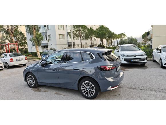 Sahibinden BMW 2 Serisi 230e xDrive Luxury Line 2025 Model  9.000 km Gri