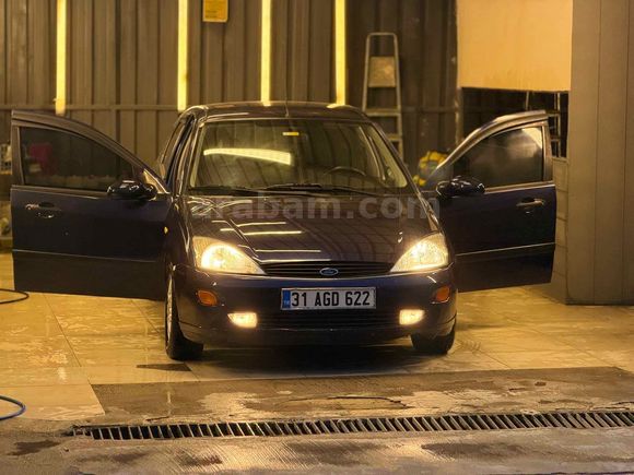Sahibinden Ford Focus 1.6 Ghia 2001 Model 