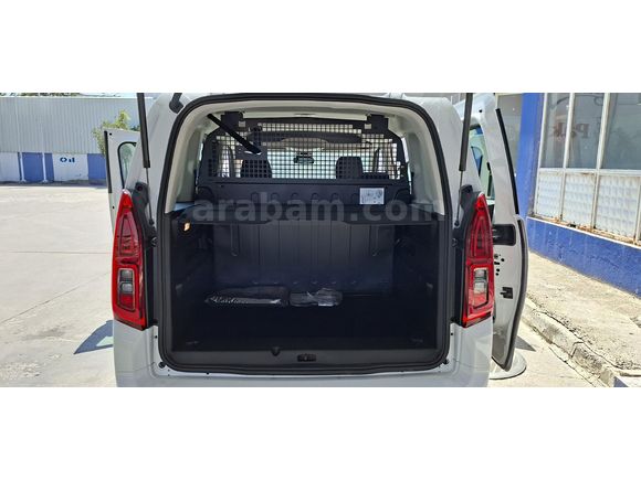 Sahibinden Opel Combo 1.5 CDTI Essential 2025 Model