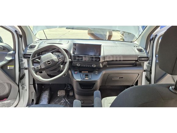 Sahibinden Opel Combo 1.5 CDTI Essential 2025 Model