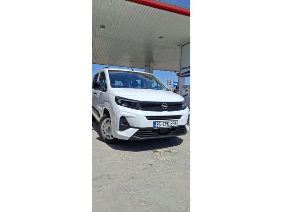 Sahibinden Opel Combo 1.5 CDTI Essential 2025 Model