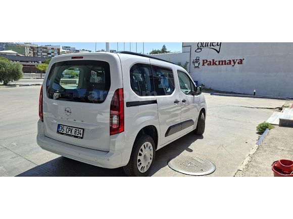 Sahibinden Opel Combo 1.5 CDTI Essential 2025 Model