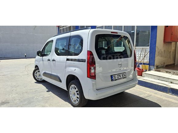 Sahibinden Opel Combo 1.5 CDTI Essential 2025 Model