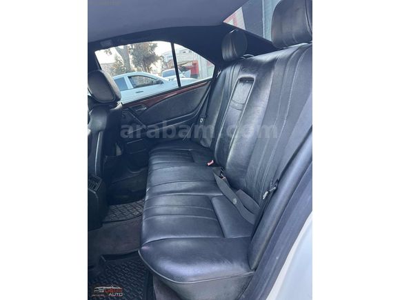 UĞUR AUTOdan TERTEMİZ FULL BAKIMLI OTOMATİK DİZEL 220