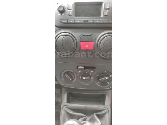 Sahibinden Fiat Fiorino  1.3 Multijet Plus 2020 Model  FULL SERVİS BAKIMLI 76.000 km Beyaz