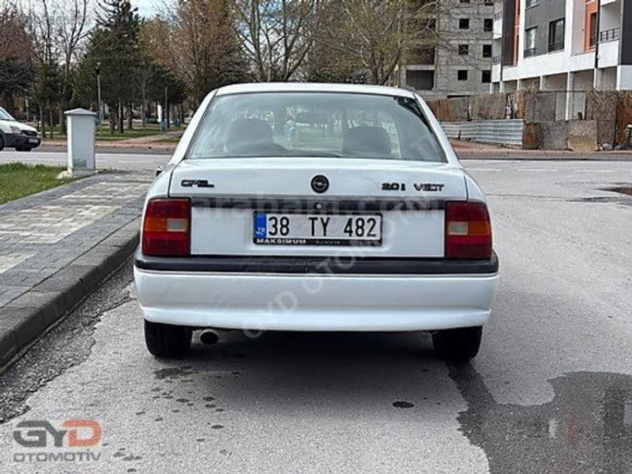 MODELİNİN EN İYİSİ 1992 MODEL 2.0 BENZİN LPG Lİ OPEL VECTRA