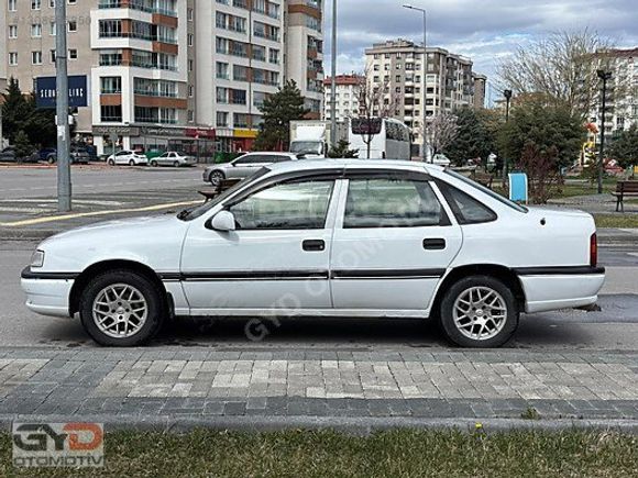 MODELİNİN EN İYİSİ 1992 MODEL 2.0 BENZİN LPG Lİ OPEL VECTRA