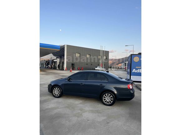  Volkswagen Jetta 1.6 FSi Midline 2007 ÜSTE PARA ALACAĞIM ARAÇLARLA TAKAS OLUR