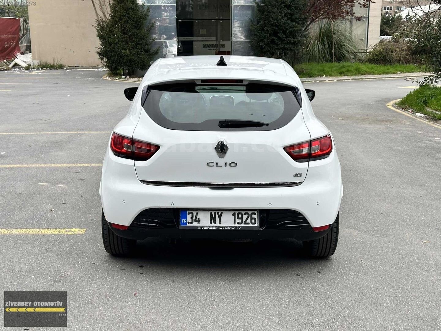 Galeriden Renault Clio 1.5 dCi Icon 2016 Model İstanbul 168.000 km Beyaz 6