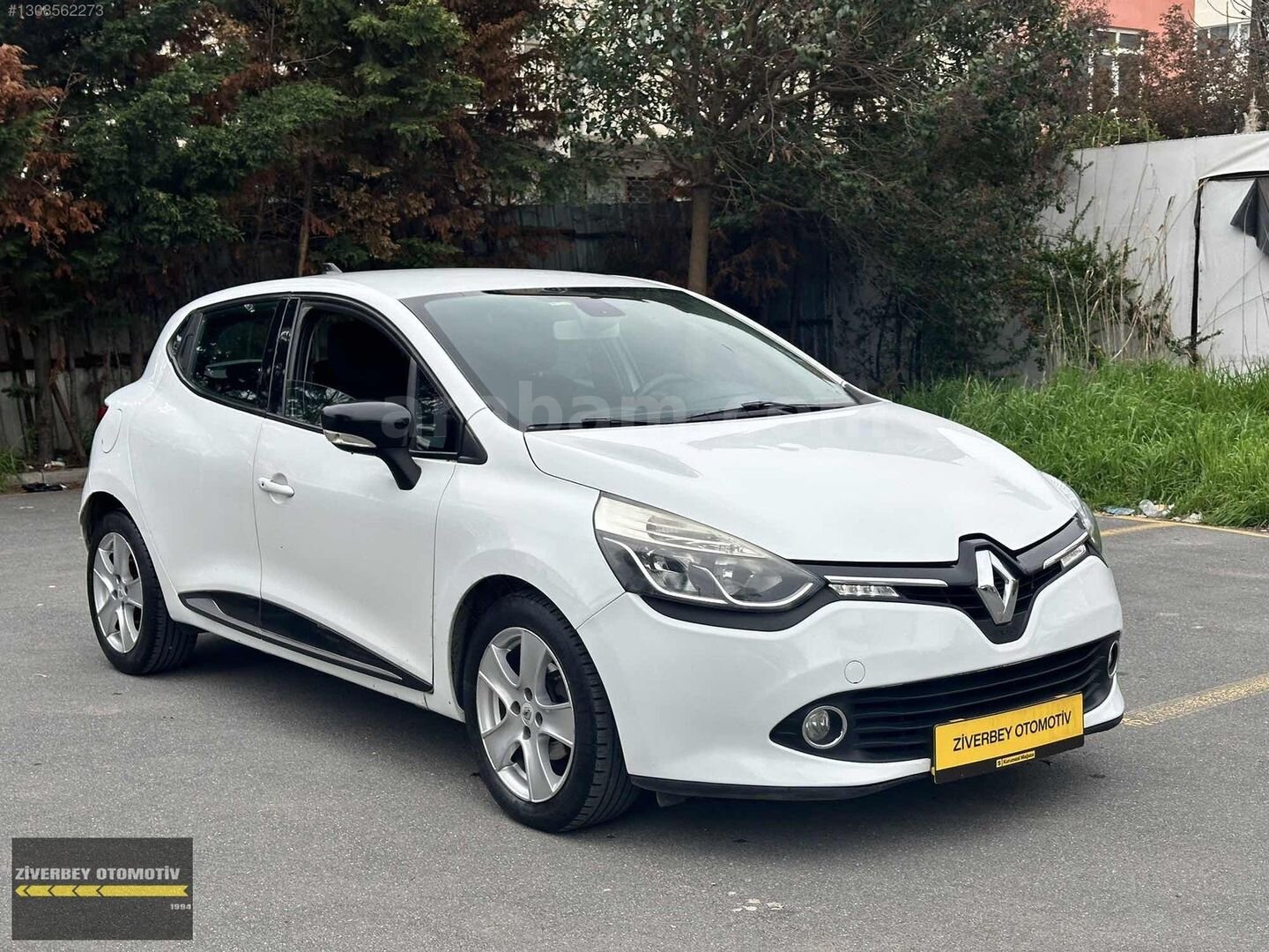 Galeriden Renault Clio 1.5 dCi Icon 2016 Model İstanbul 168.000 km Beyaz 3