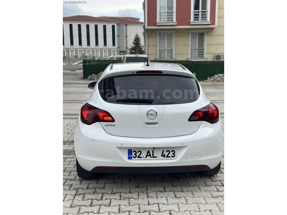 BAKIMLI OPEL ASTRA J COSMO