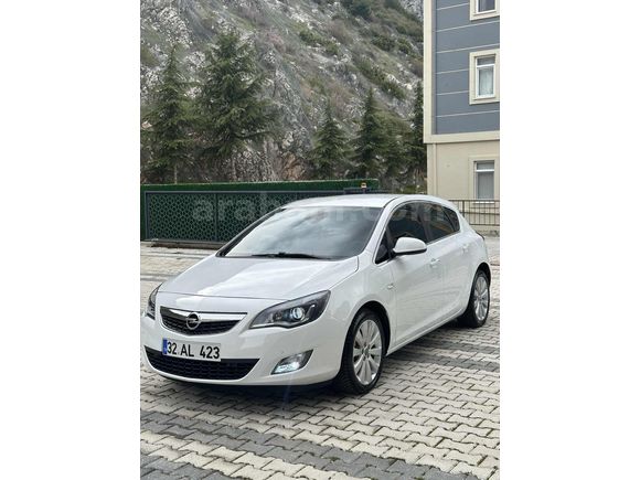 BAKIMLI OPEL ASTRA J COSMO
