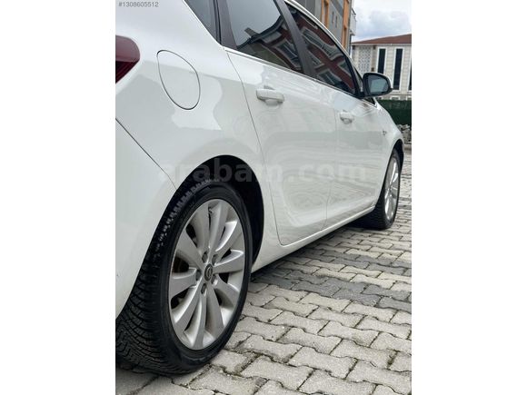 BAKIMLI OPEL ASTRA J COSMO