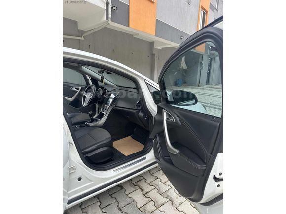 BAKIMLI OPEL ASTRA J COSMO