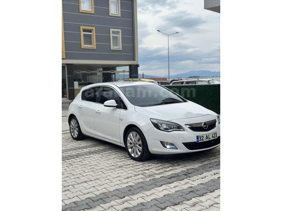 BAKIMLI OPEL ASTRA J COSMO