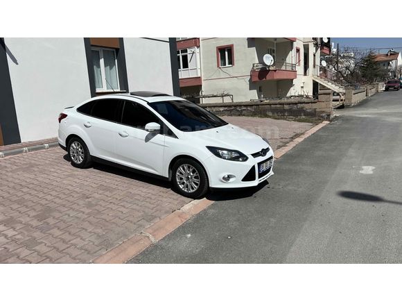İlk Sahibinden Ford Focus 1.6 TDCi Titanium  Sunrooflu