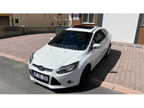 İlk Sahibinden Ford Focus 1.6 TDCi Titanium  Sunrooflu