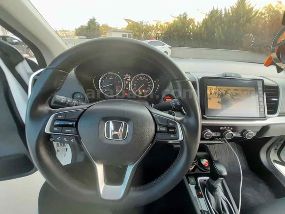 Sahibinden Honda City 1.5 i-VTEC Elegance 2022 Model 