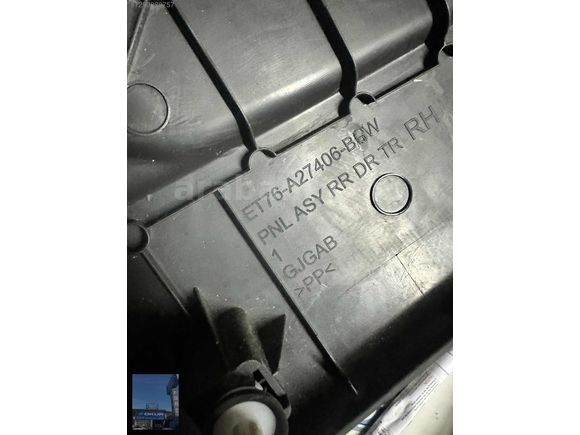 Et76-a27406 Ford Courier Orijinal Sağ Arka Kapı döşemesi