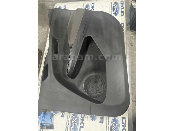 Et76-v23942 Ford Courier Orijinal Sağ Ön Kapı Döşemesi