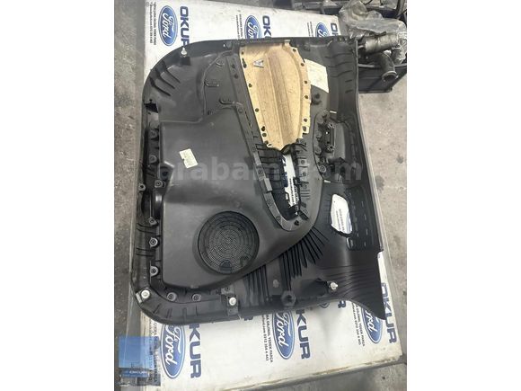 Et76-v23942 Ford Courier Orijinal Sağ Ön Kapı Döşemesi