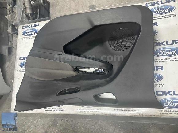 Et76-v23942 Ford Courier Orijinal Sağ Ön Kapı Döşemesi