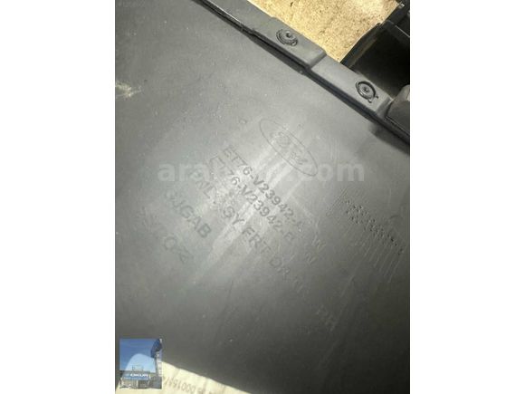 Et76-v23942 Ford Courier Orijinal Sağ Ön Kapı Döşemesi