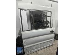 Ford Transit v363 14-18 Ufak Hasarlı Orijinal Sağ Arka Kapı