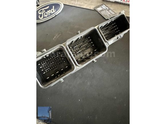 Et71-12a650-ac Ford Courier Orijinal Motor Beyni