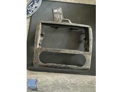 4m51-18522 Ford Focus 05-07 Maun Orijinal Teyp Çerçevesi
