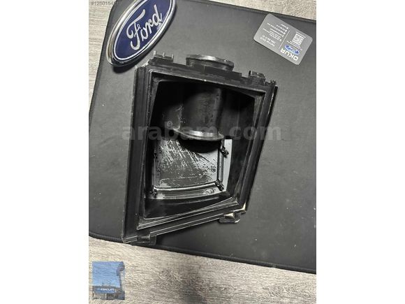 Jt76-9643 Ford Courier 18-23 Orijinal Hava Filtre Kapağı