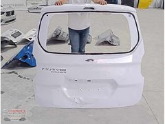 FORD COURİER BEYAZ BAGAJ KAPAĞI ORJINAL LOKALLIK