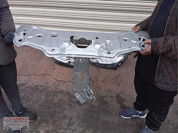 RENAULT EKSPRESS ORJINAL ÖN PANEL HATASIZ
