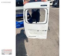 RENAULT EXPRESS BEYAZ SAĞ SOL BAGAJ KAPAĞI ORJINAL