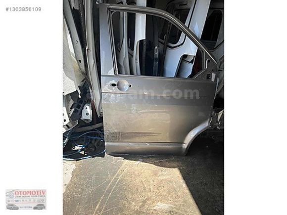 VW TRANSPORTER T6/T7 BEJ RENK SAĞ ÖN KAPI ORJINAL