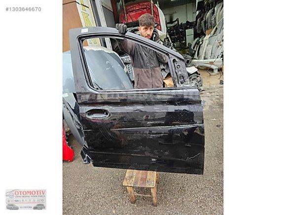 2020/2023 WV CADDY SİYAH SAĞ ÖN KAPI ORJINAL