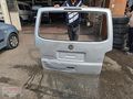 VW CARAVELLE GRİ BAGAJ KAPAĞI ORJINAL