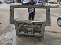 VW CARAVELLE GRİ BAGAJ KAPAĞI ORJINAL
