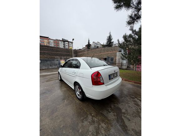 Sahibinden Hyundai Accent Era 1.5 CRDi Select 2011 Model 