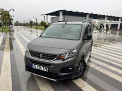 Peugeot Rifter 1.5 BlueHDI Allure 2022 Model 49000km